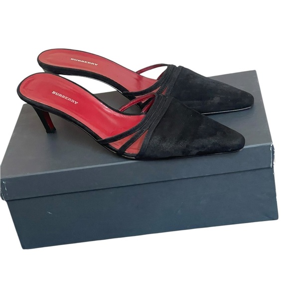 Burberry Black suede Leather Pointed Toe Mules size
39 (9) USA - Picture 1 of 14